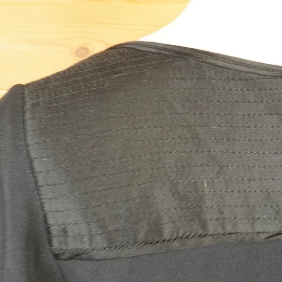 Diane von Furstenberg Black Silk Top Size 10 - Picture 7 of 8